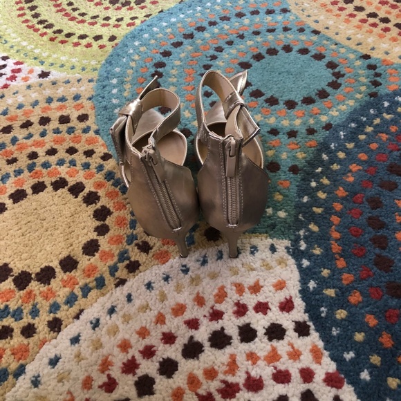 Shoes - Picture 3 of 3